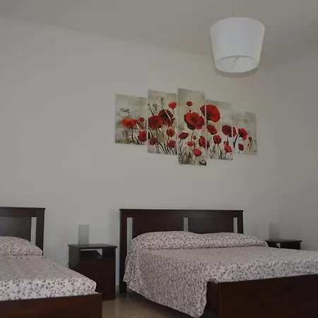 Tatil Evi Trastevere Hillary E Vale *